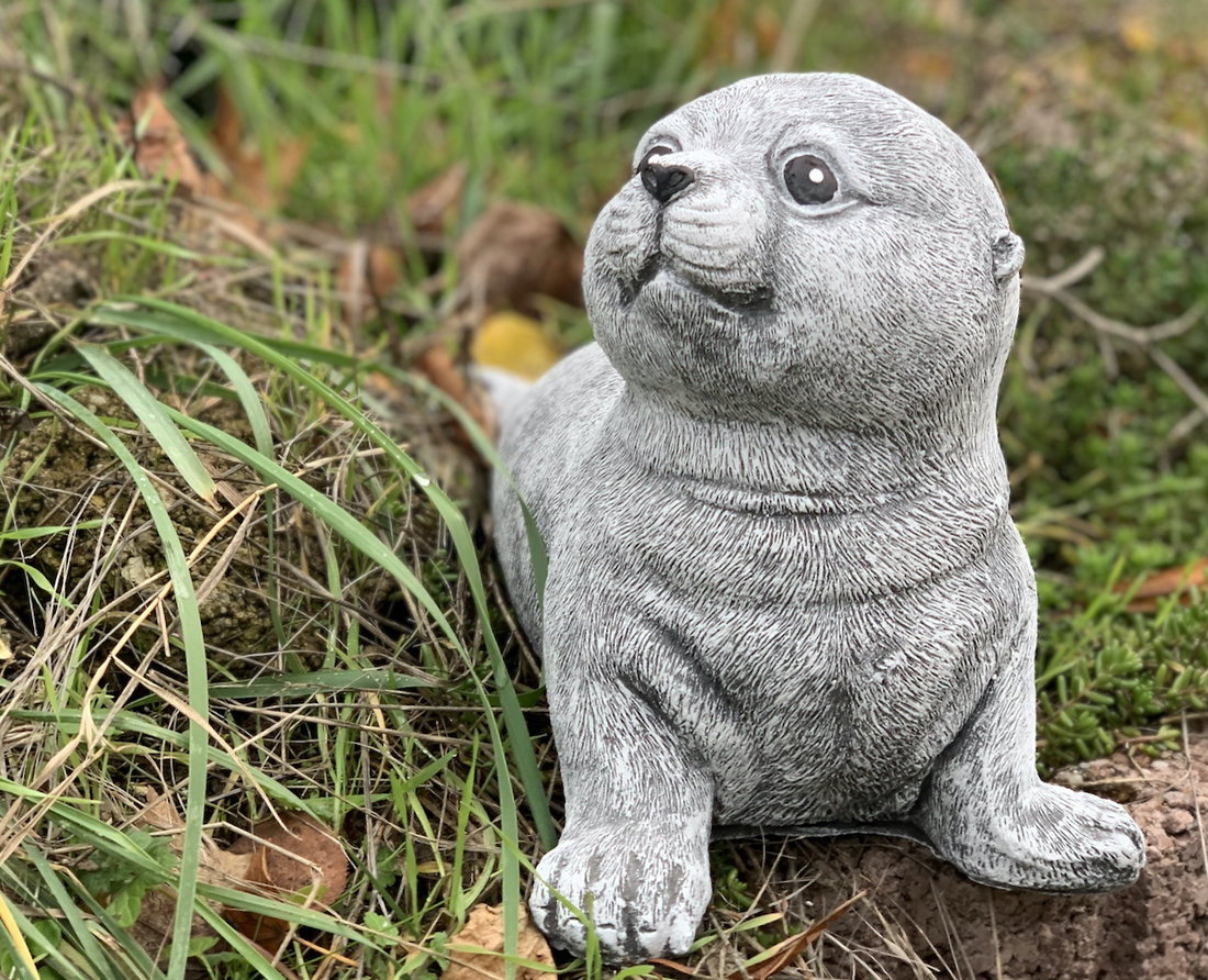 Steinfigur Robbe groß Frostfest Garten Deko Steinguss Gartenfigur