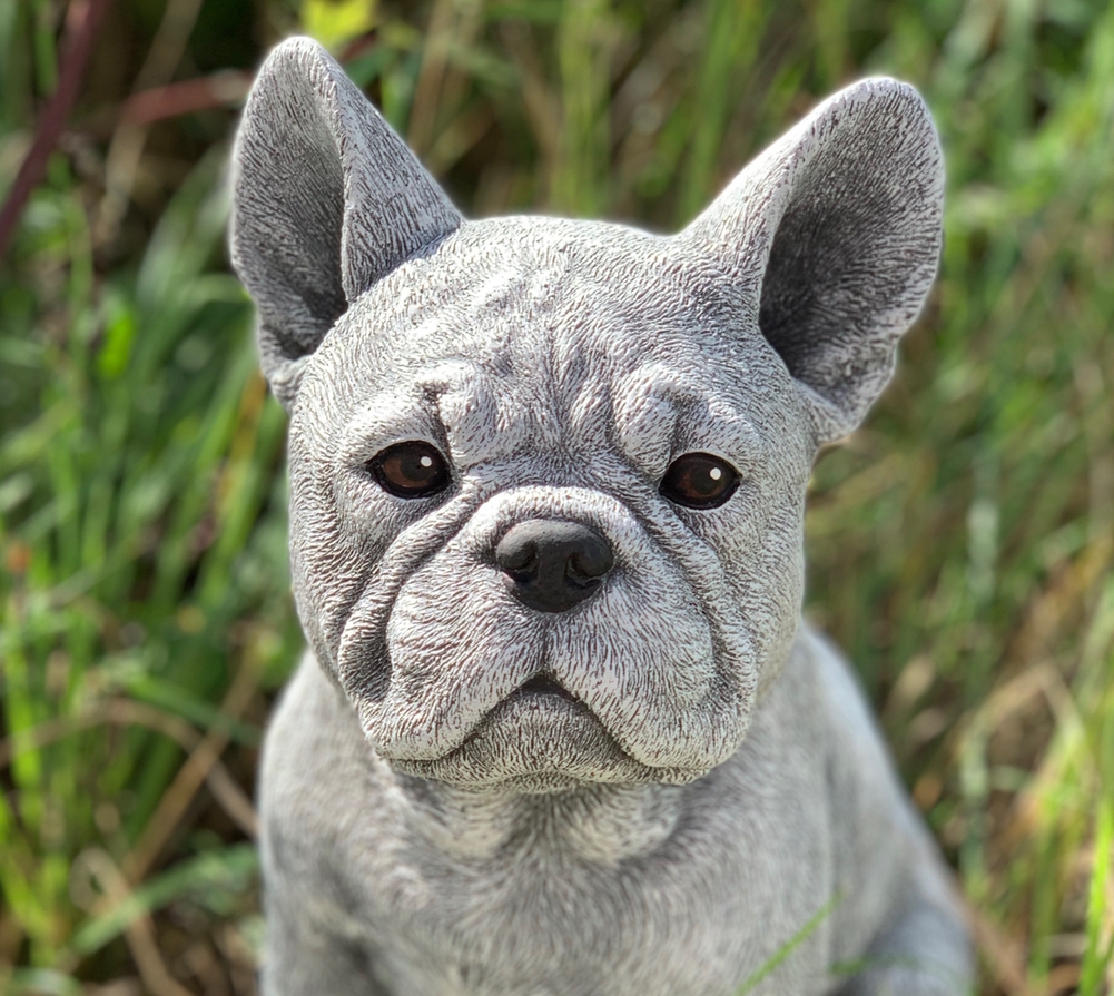 Steinfigur Frenchie Französische Bulldogge frostfest Gartenfigur